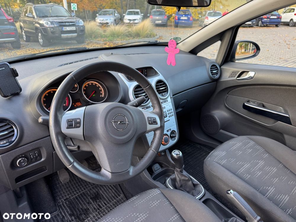 Opel Corsa 1.4 16V Satellite - 8
