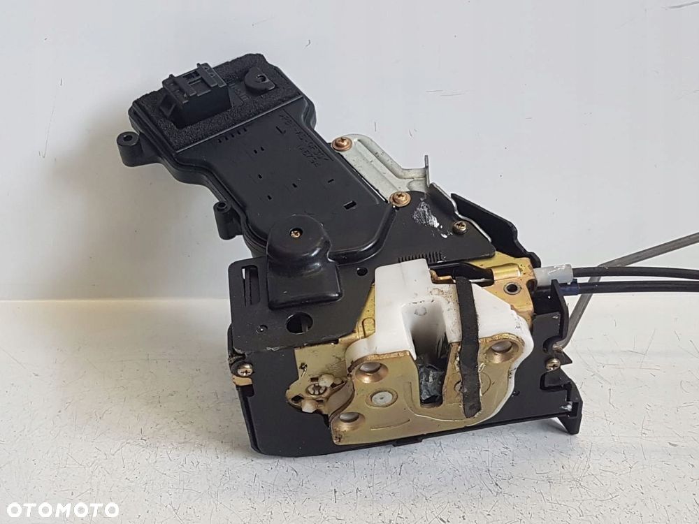 MAZDA 2 II 02- ZAMEK PRAWY PRZÓD PRZEDNI EU 6PIN - 6