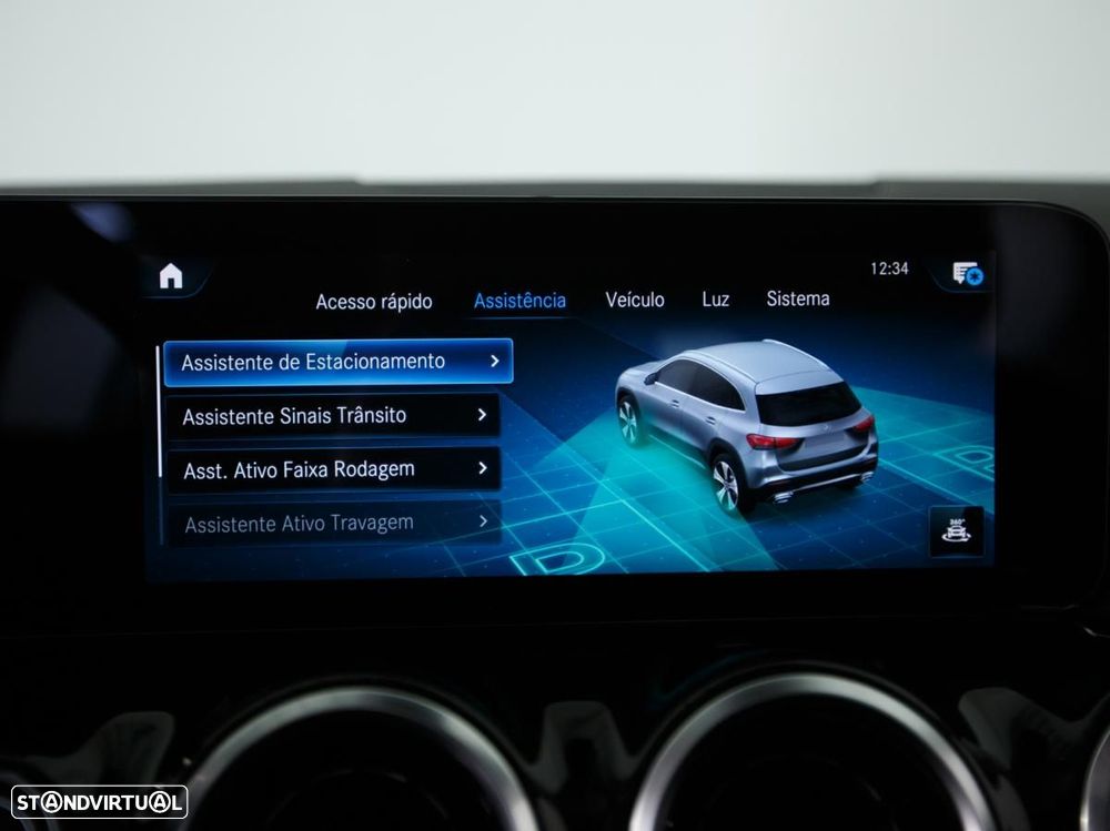 Mercedes-Benz GLA 180 7G-DCT Progressive - 28