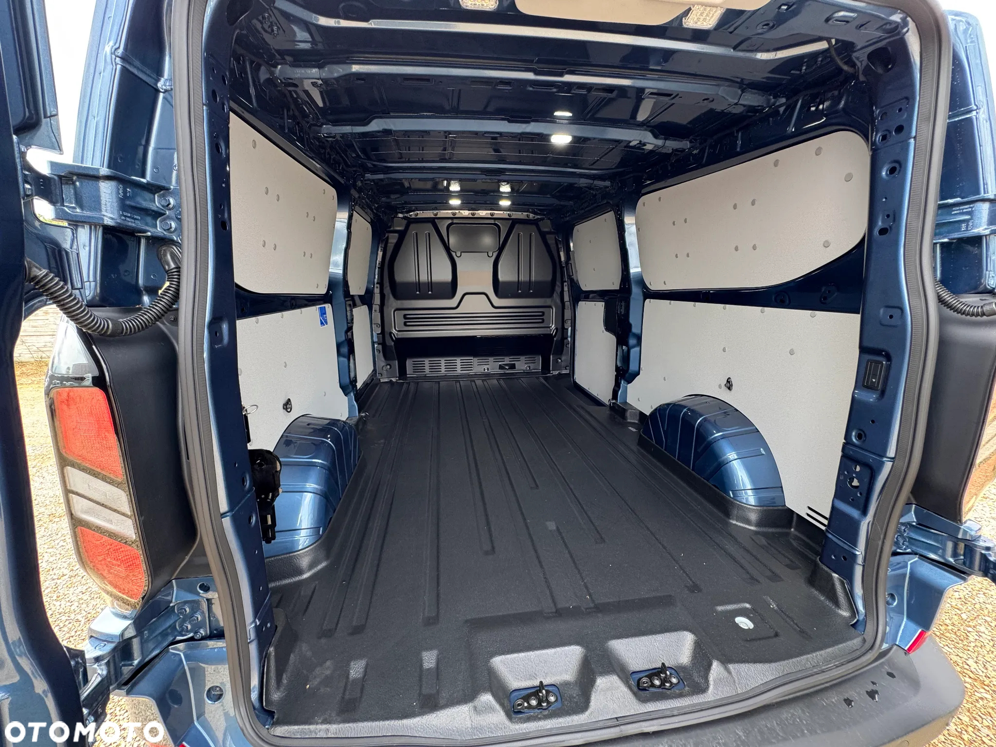 Ford Transit Custom - 17