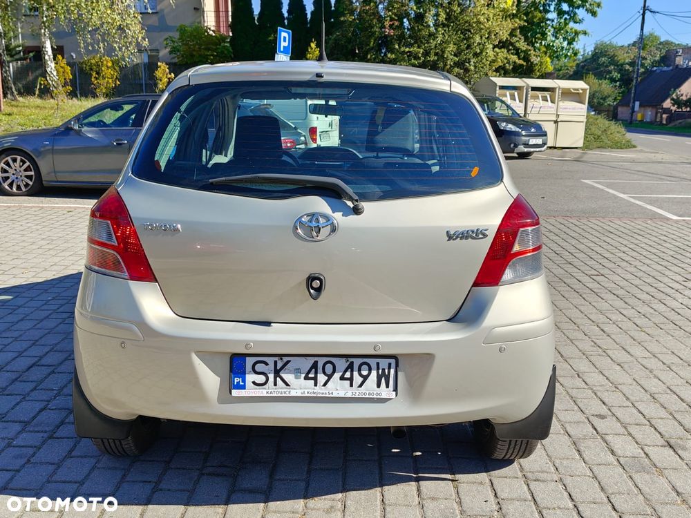 Toyota Yaris 1.33 Premium - 22