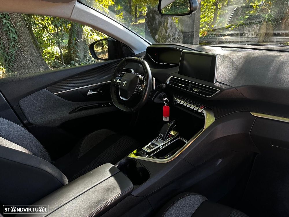Peugeot 3008 1.2 PureTech Allure Pack EAT8 - 13