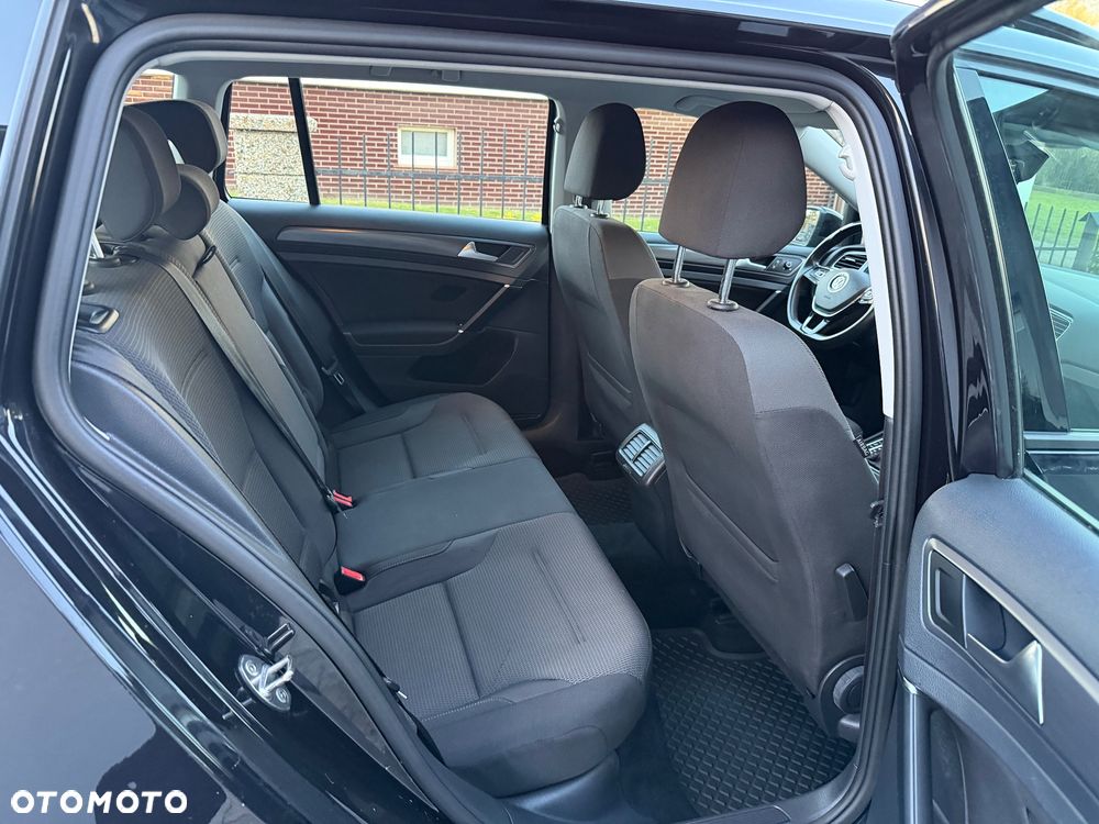 Volkswagen Golf 1.5 TSI BlueMotion ACT DSG Highline - 12