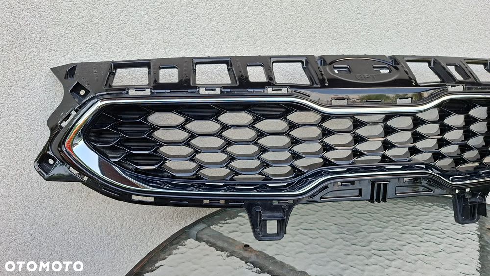 KIA CEED III 18-21 GRILL ATRAPA 86350-J7010 - 2