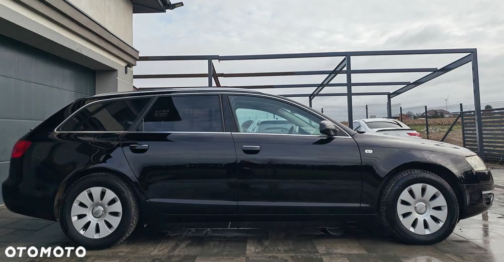 Audi A6 Avant 2.4 - 4