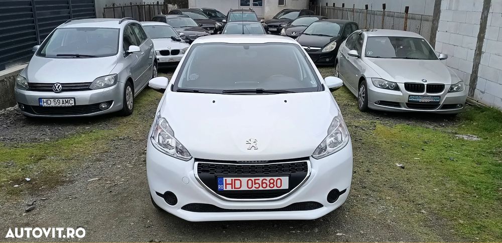 Peugeot 208 e-HDi 92 Stop&Start Style - 32