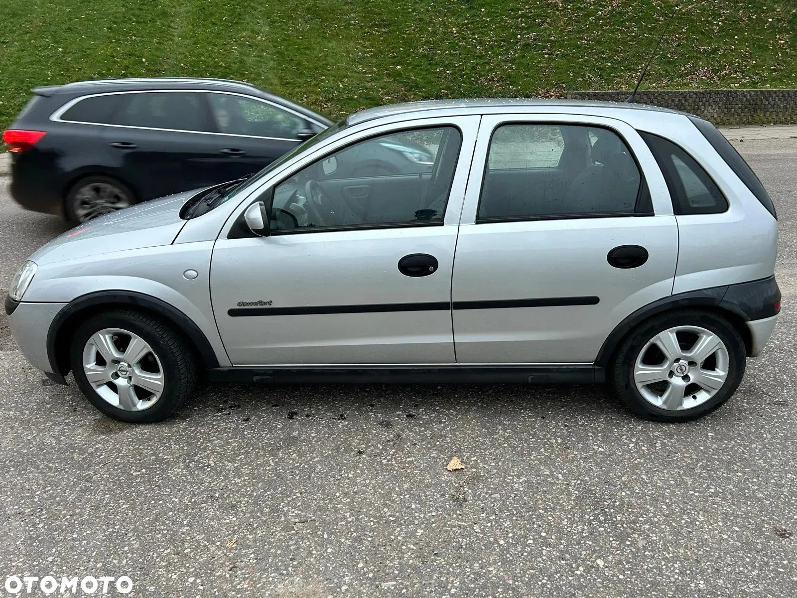 Opel Corsa 1.2 16V Comfort Easytronic - 3