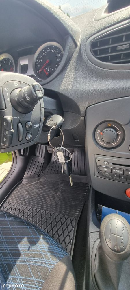 Renault Clio 1.5 dCi Expression - 16
