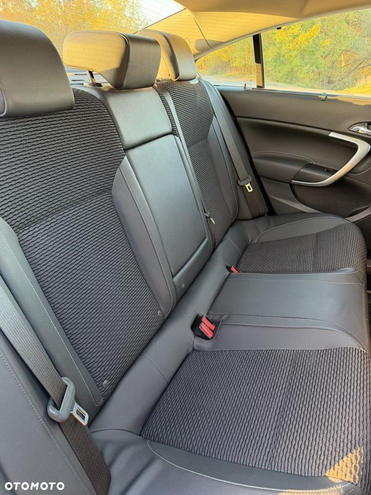 Opel Insignia - 10