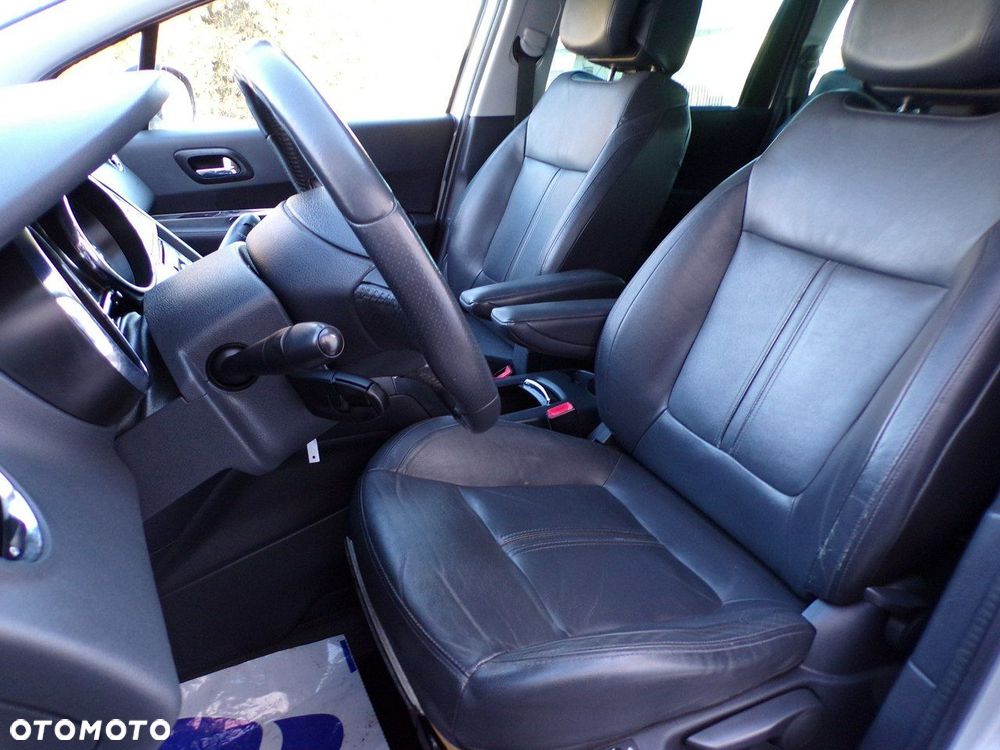 Peugeot 5008 - 17