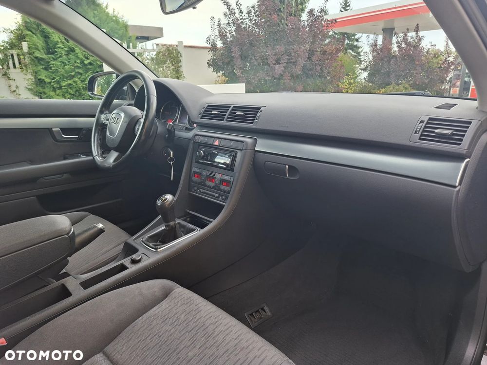 Audi A4 Avant 2.0 TDI - 12