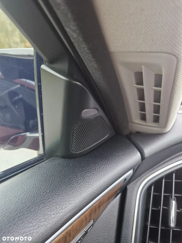 Infiniti Q50 - 25