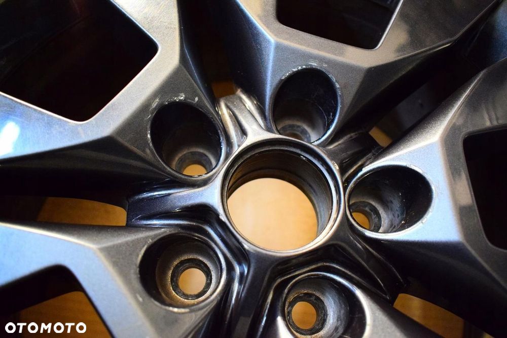 SKODA 17 Yeti 5L0 Oryginał - 4