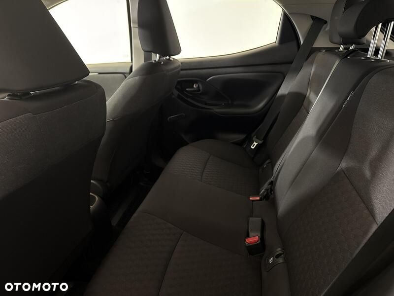 Toyota Yaris - 19