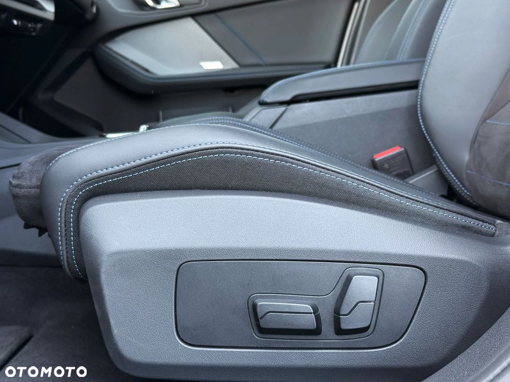 BMW Seria 1 120 - 30