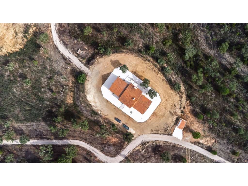 Monte com vista ampla na Serra de Grândola - Grande imagem: 2/16