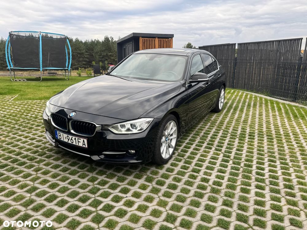 BMW Seria 3 335i Sport Line - 2