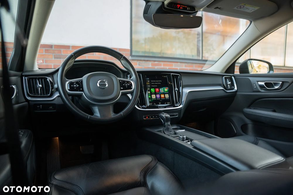 Volvo V60 Cross Country D4 AWD Geartronic Pro - 27