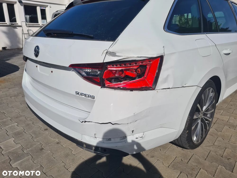 Skoda Superb 2.0 TDI SCR L&K DSG - 17