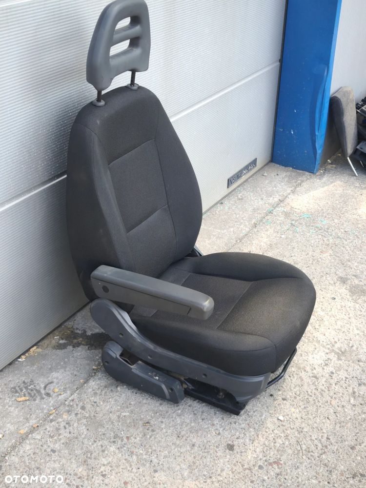 Fotel kierowcy lewy Fiat Ducato III Jumper Boxer Lift czarny - 6