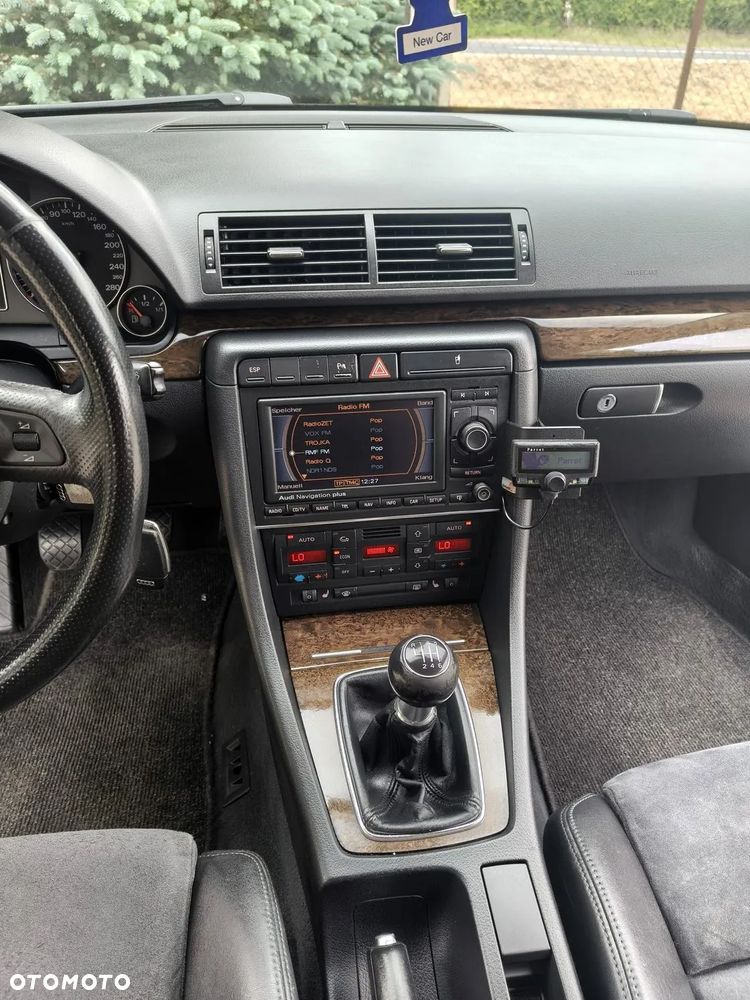 Audi A4 Avant 2.0 T FSI - 21