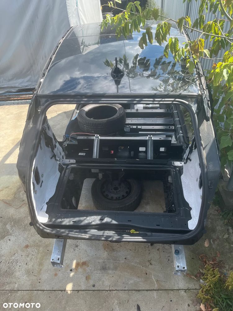 KAROSERIA DACH BUDA WANNA   BŁOTNIK PRAWY/LEWY  BMW I3 I01 - 3