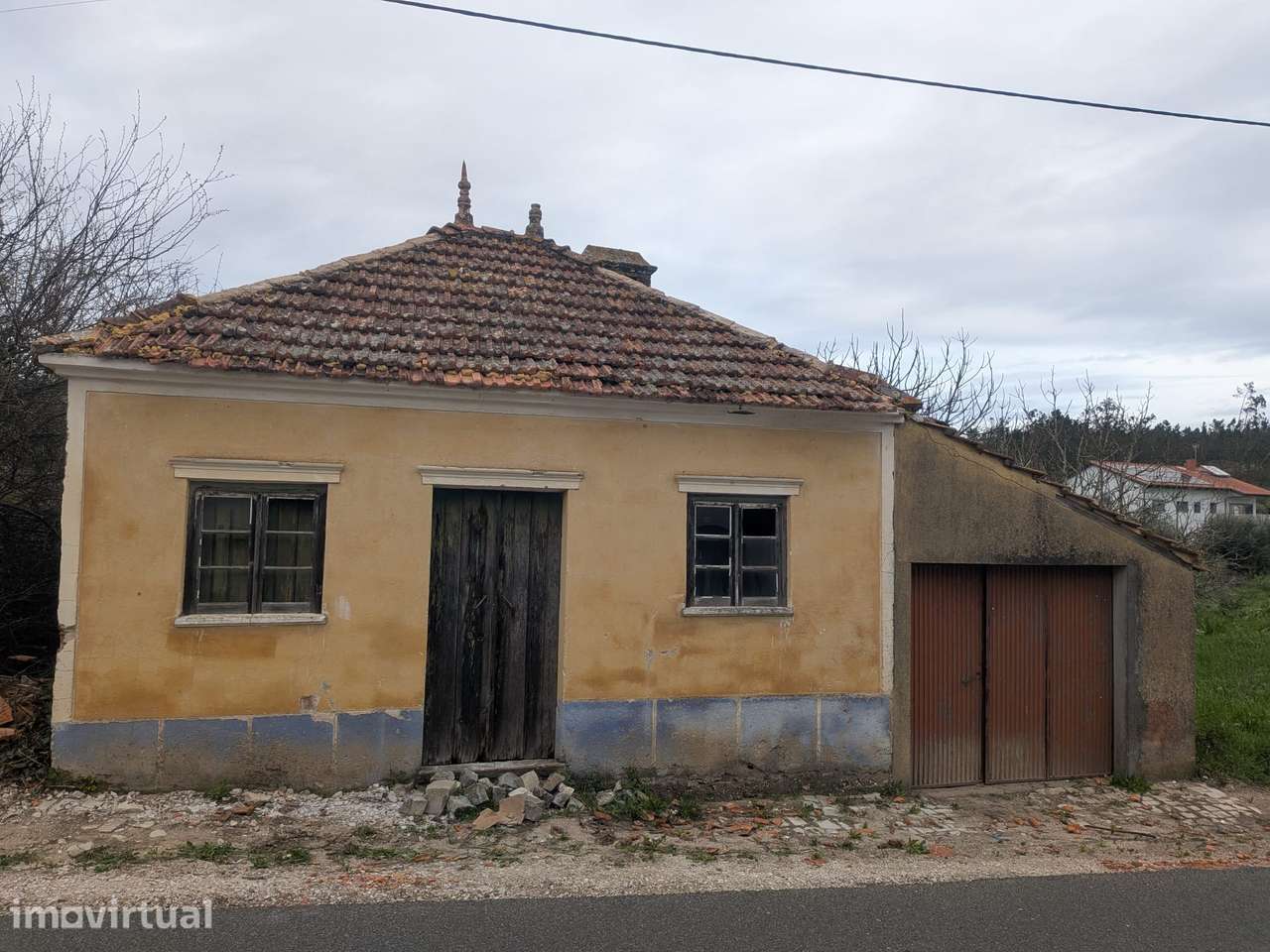 Moradia T1 situada em Casal dos Bernardos - Grande imagem: 3/16