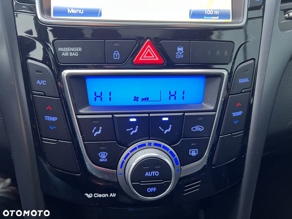 Hyundai i30 1.6 CRDi BlueDrive Premium DCT - 29
