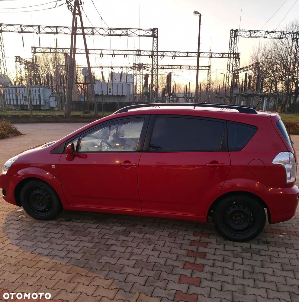 Toyota Corolla Verso 2.2 D-CAT Sol - 7