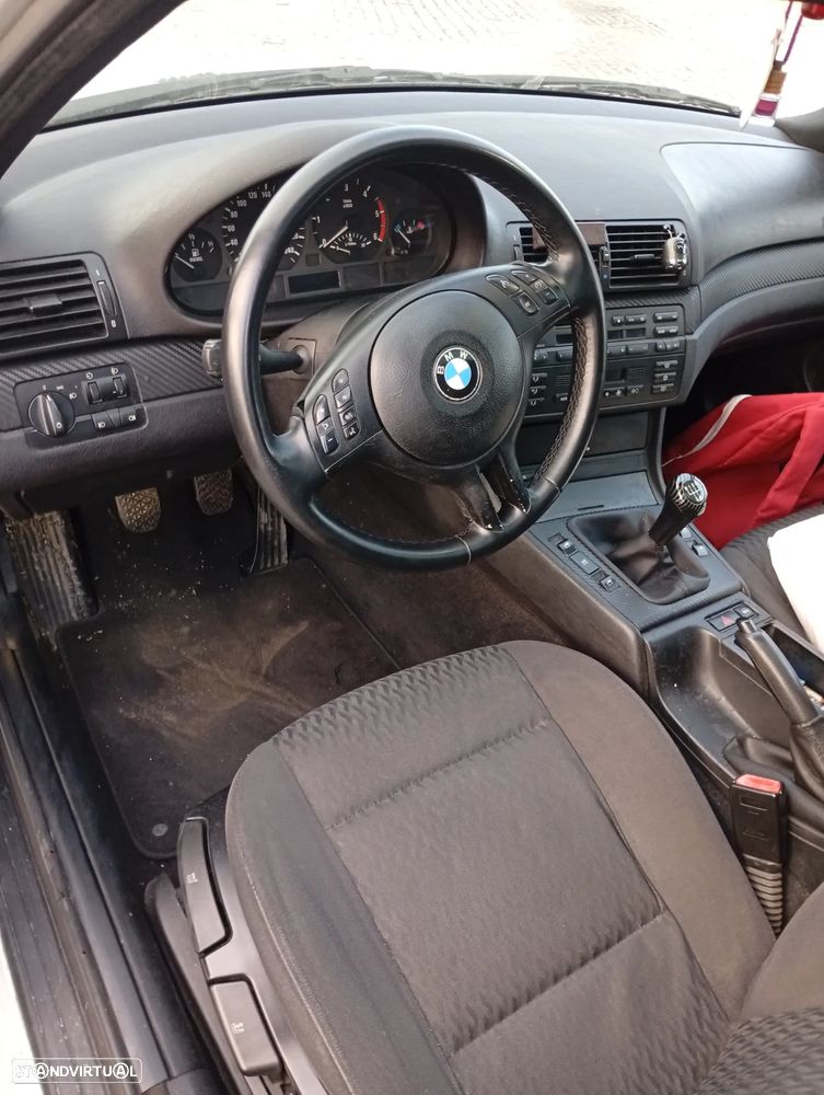 BMW 320 d Touring - 8