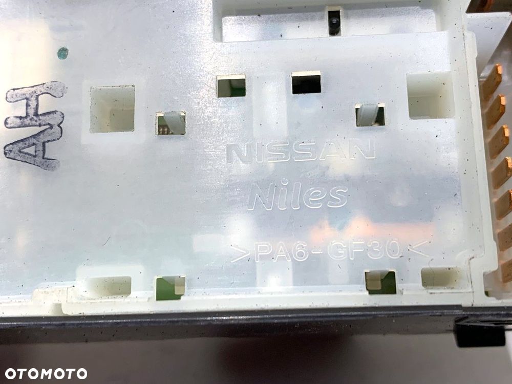 PRZEŁĄCZNIK SZYB - 89.00 PLN - NISSAN MICRA IV (K13K) 2010 - 2022 1.2 59 kW [80 KM] benzyna 2010 - - 6