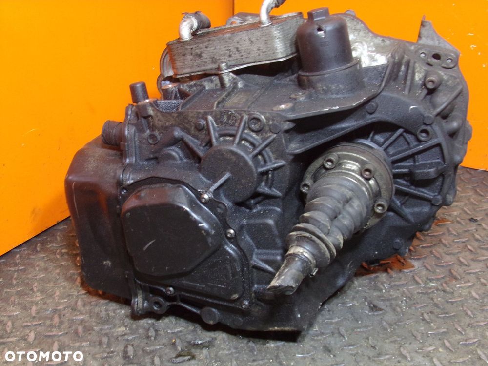 VW PASSAT B6 2.0 TDI 10r 140KM skrzynia biegow 6 KDB - 4