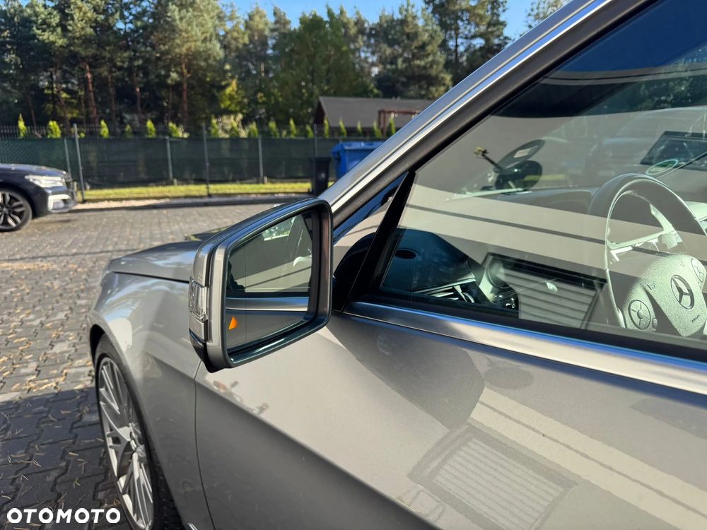 Mercedes-Benz Klasa E 350 CDI DPF BlueEFFICIENCY 7G-TRONIC Elegance - 25