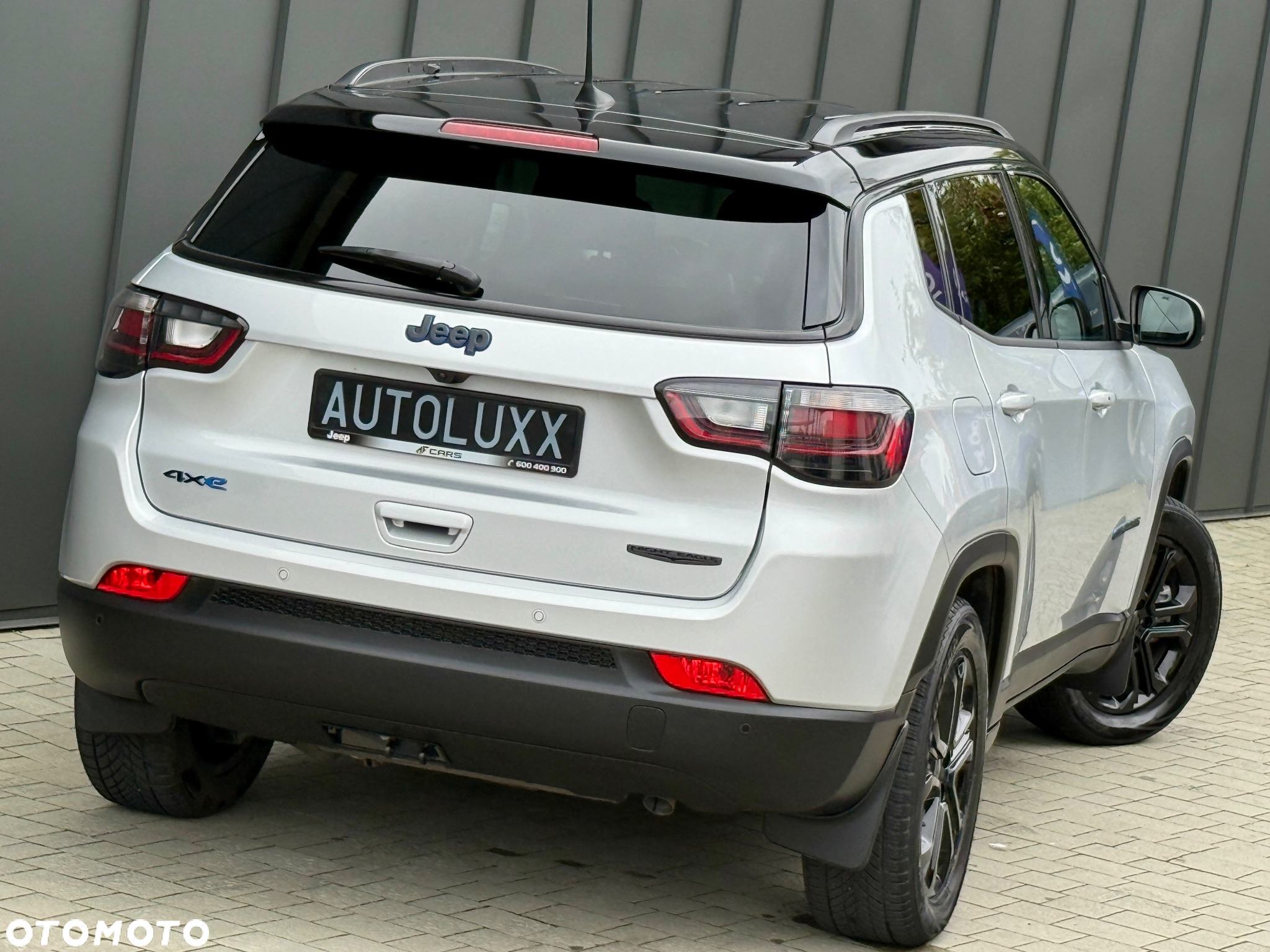 Jeep Compass 1.3 T4 PHEV 4xe Night Eagle S&S - 11
