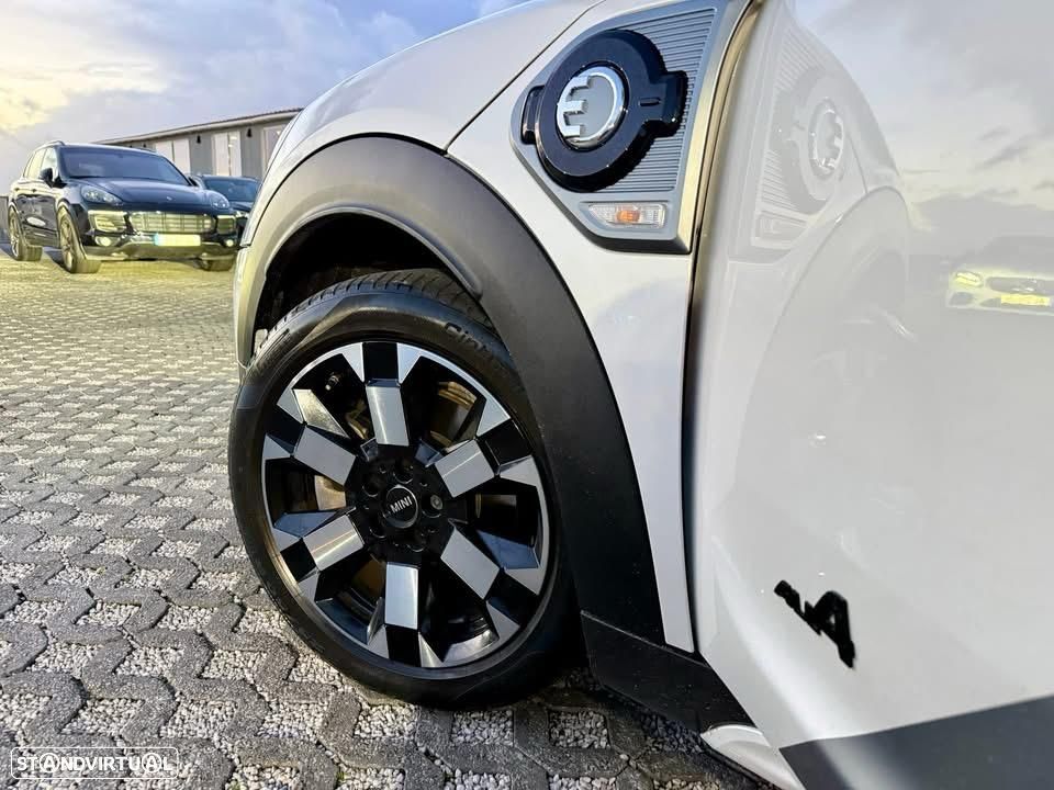 MINI Countryman Cooper SE ALL4 Untamed Edition Auto - 5