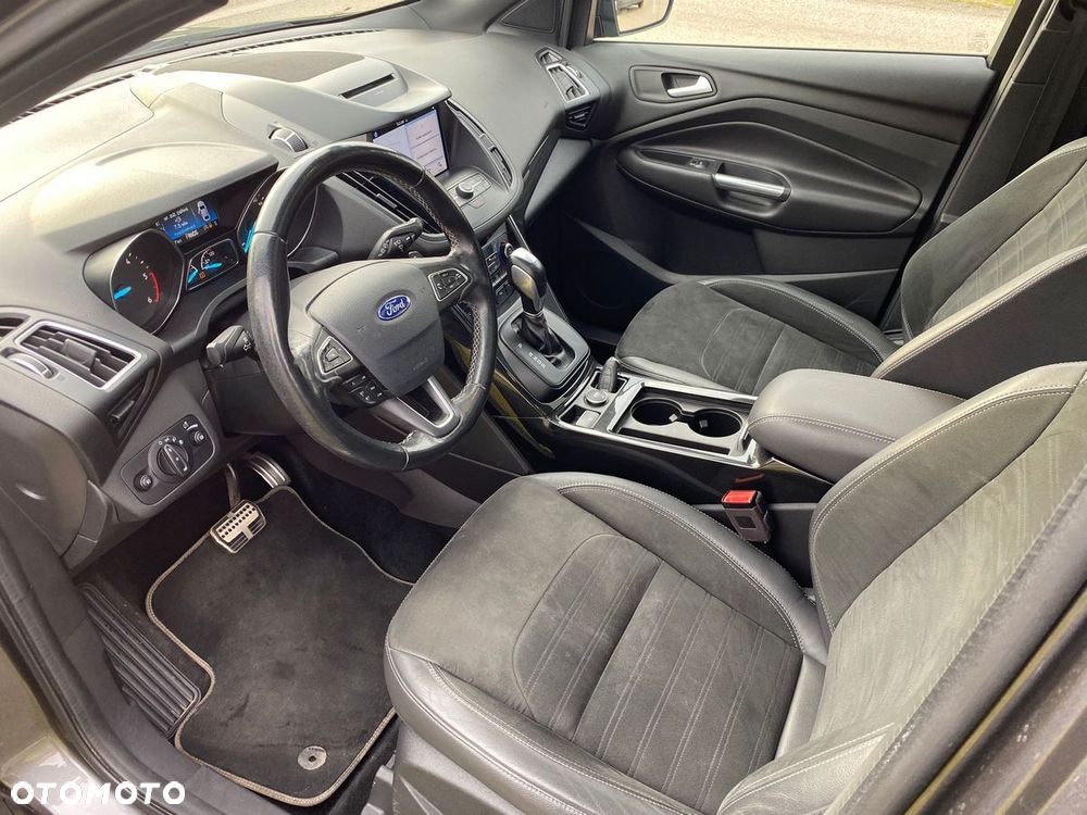 Ford Kuga 2.0 TDCi 4x4 ST-Line - 11