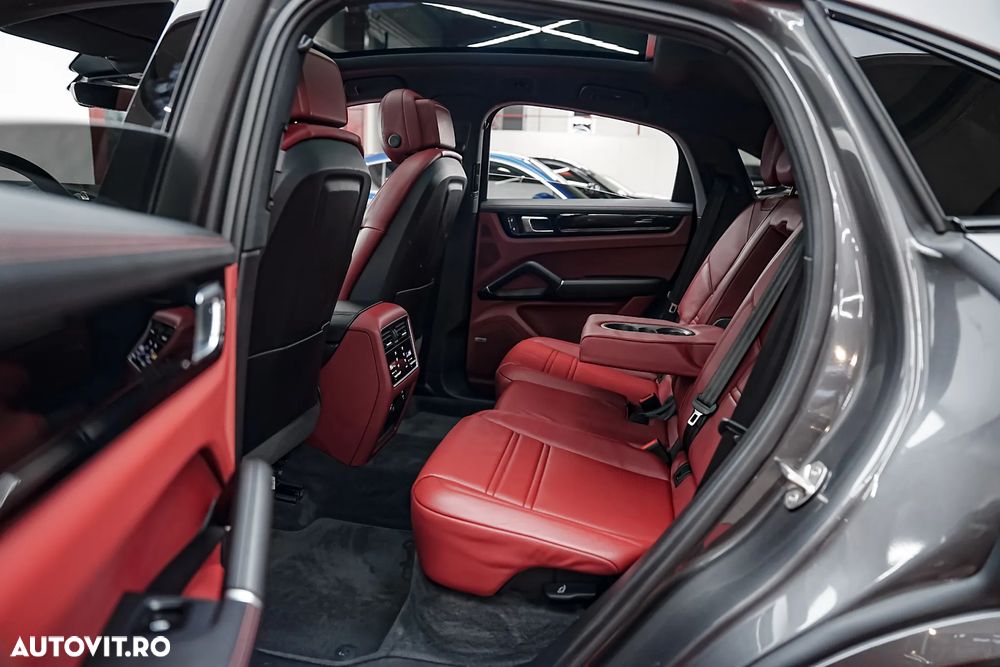 Porsche Cayenne Coupe E-Hybrid Tiptronic S Platinum Edition - 6