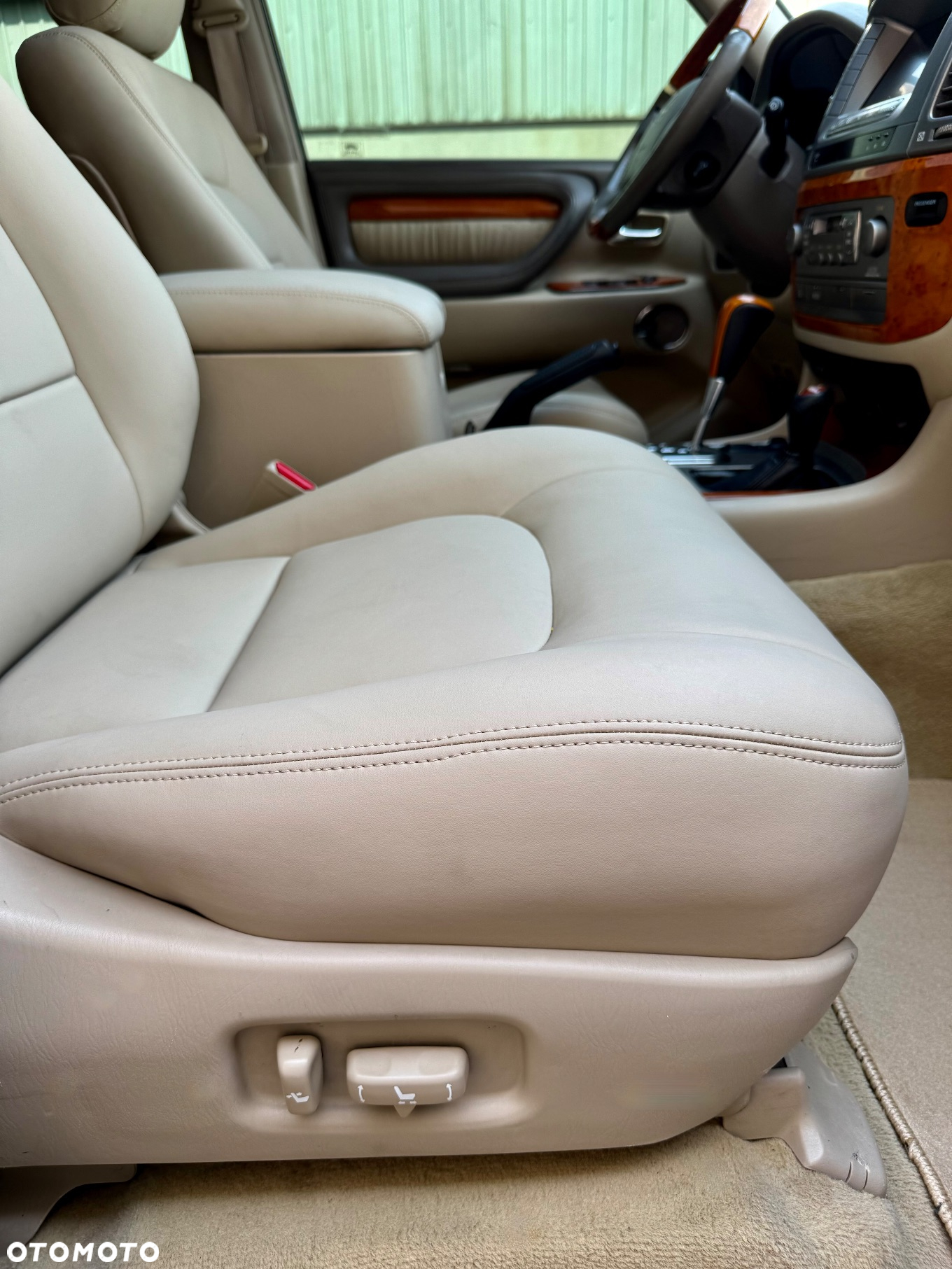 Lexus LX 470 - 34