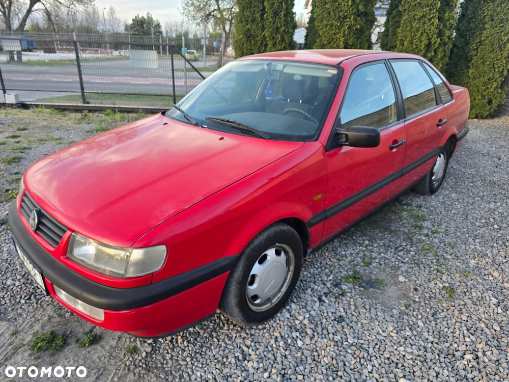 Volkswagen Passat 1.8 GL - 7