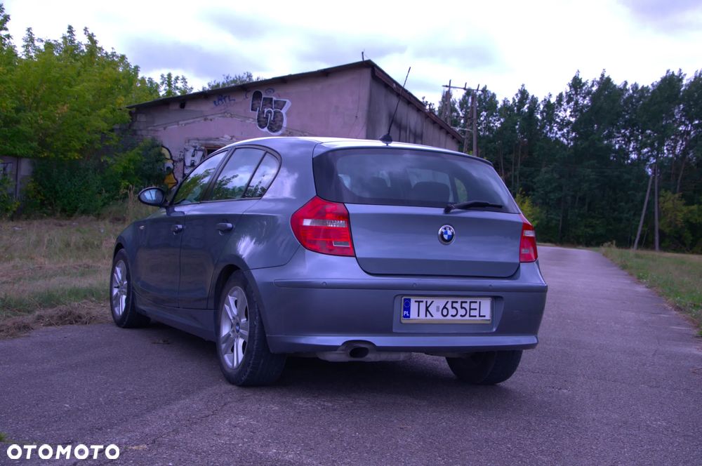 BMW Seria 1 116I 2007 photo 4
