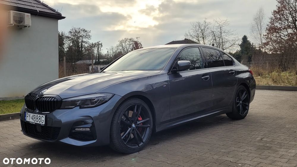 BMW Seria 3 2021 photo 2