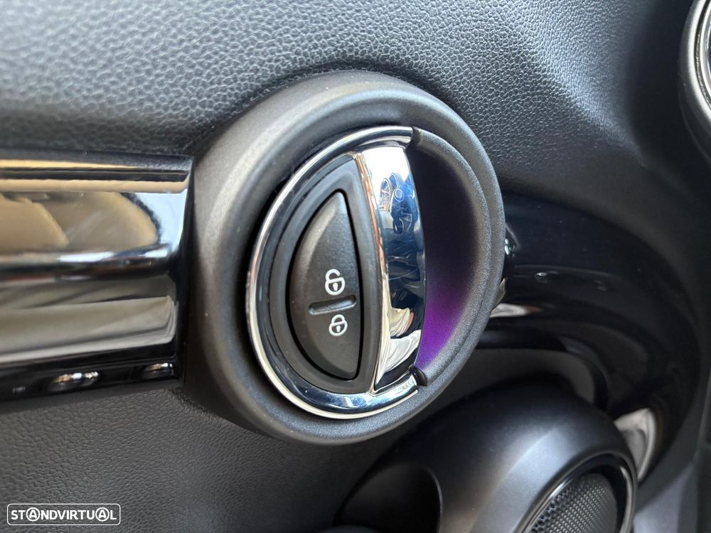 MINI 5 Portas Cooper D Aut. - 25
