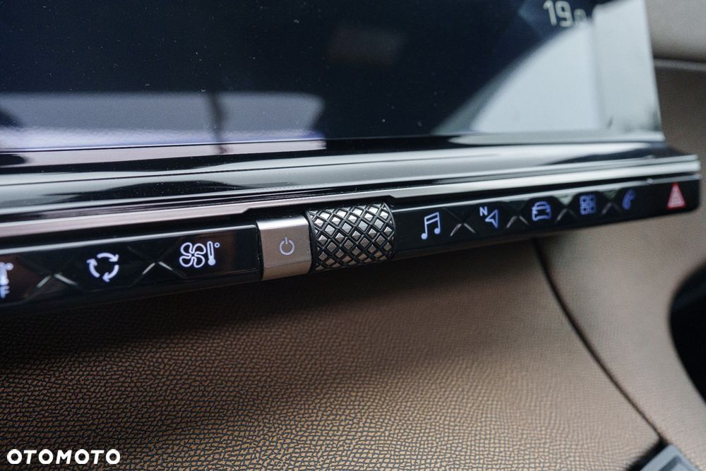DS Automobiles DS 7 Crossback 1.6 PureTech So Chic - 27