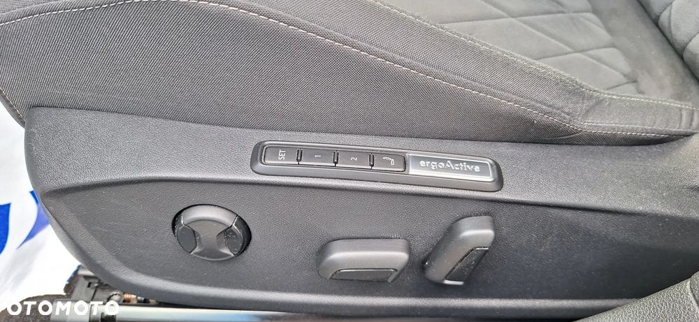 Volkswagen Golf VIII 1.5 TSI EVO Style - 21