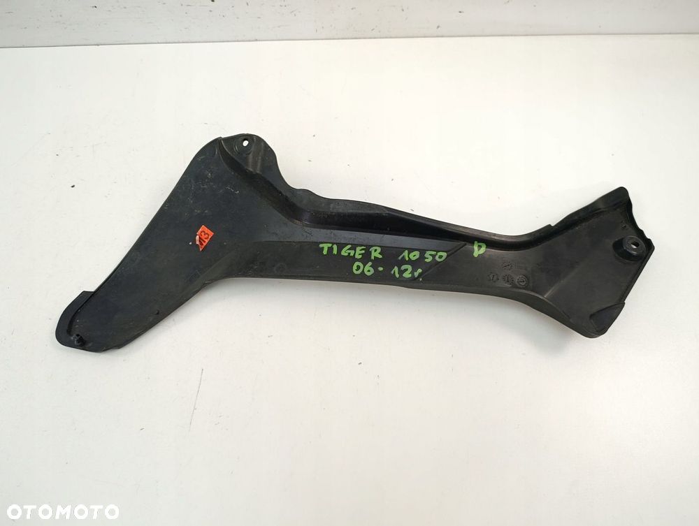 TRIUMPH TIGER 1050 06-12 WYPEŁNIENIE PRAWE - 7