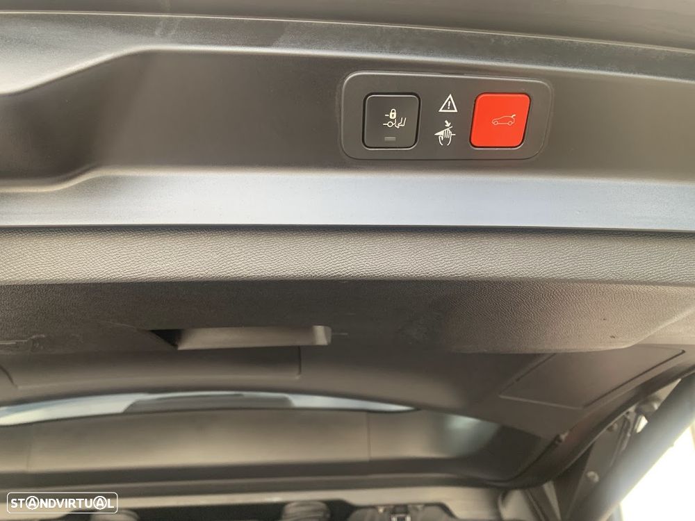 Peugeot 5008 1.5 BlueHDi GT Line J19 EAT8 - 9