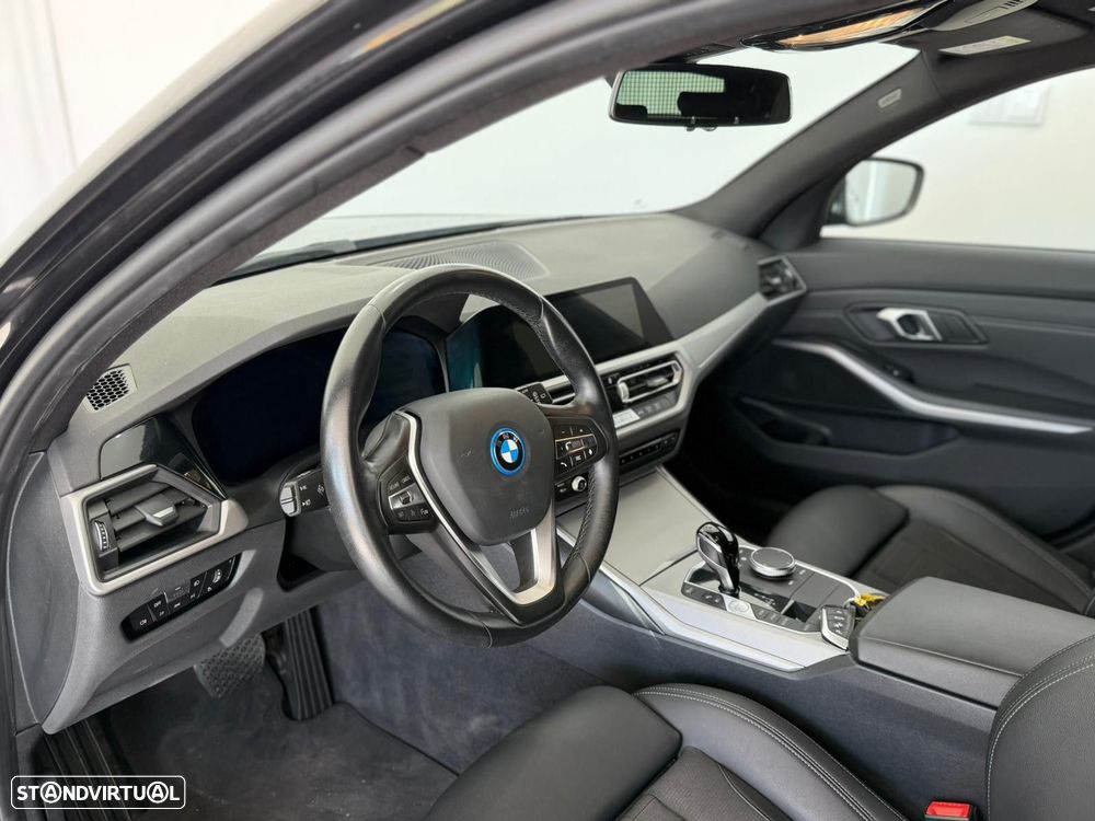 BMW 320 e Line Luxury Auto - 7