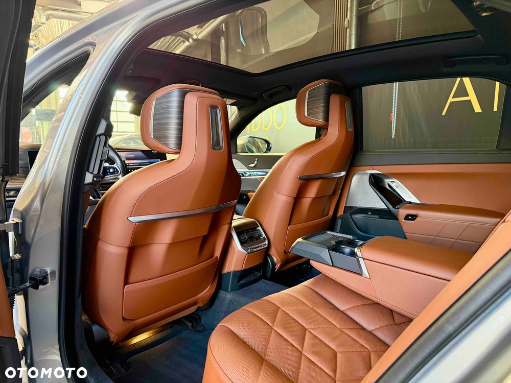 BMW Seria 7 740d xDrive mHEV M Sport sport - 26