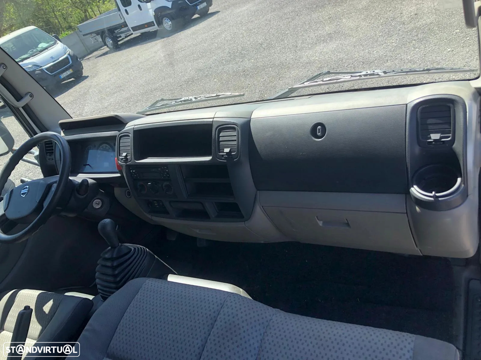 Nissan Cabstar Grill - 9