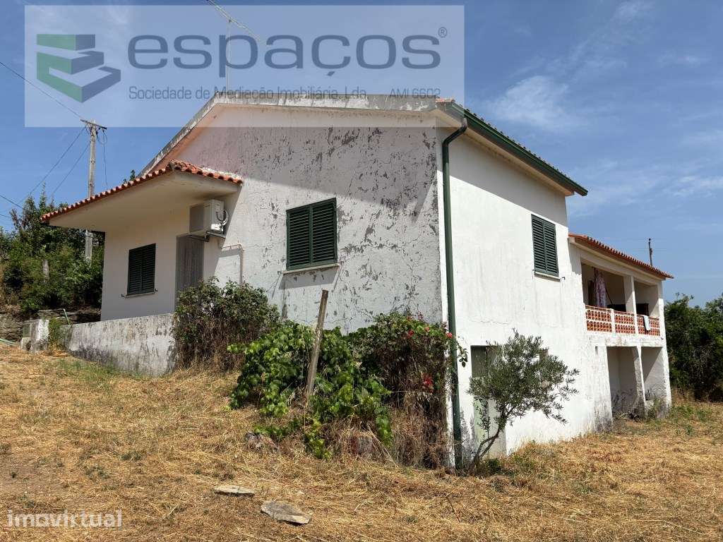 Moradia - Grande imagem: 2/30